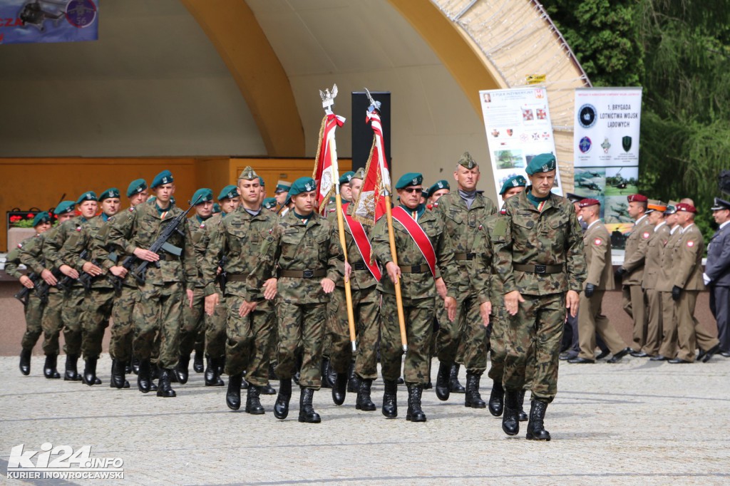 Siły zbrojne świętują. Były awanse i odznaczenia
