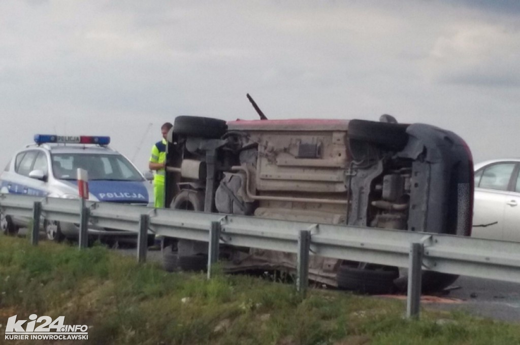 Kolejna groźna kraksa na obwodnicy Janikowa
