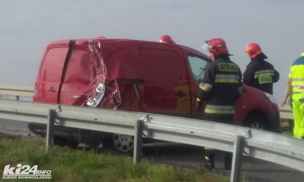 Kolejna groźna kraksa na obwodnicy Janikowa
