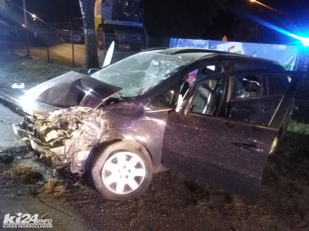 Groźny wypadek w Pakości. Dwie osoby poszkodowane