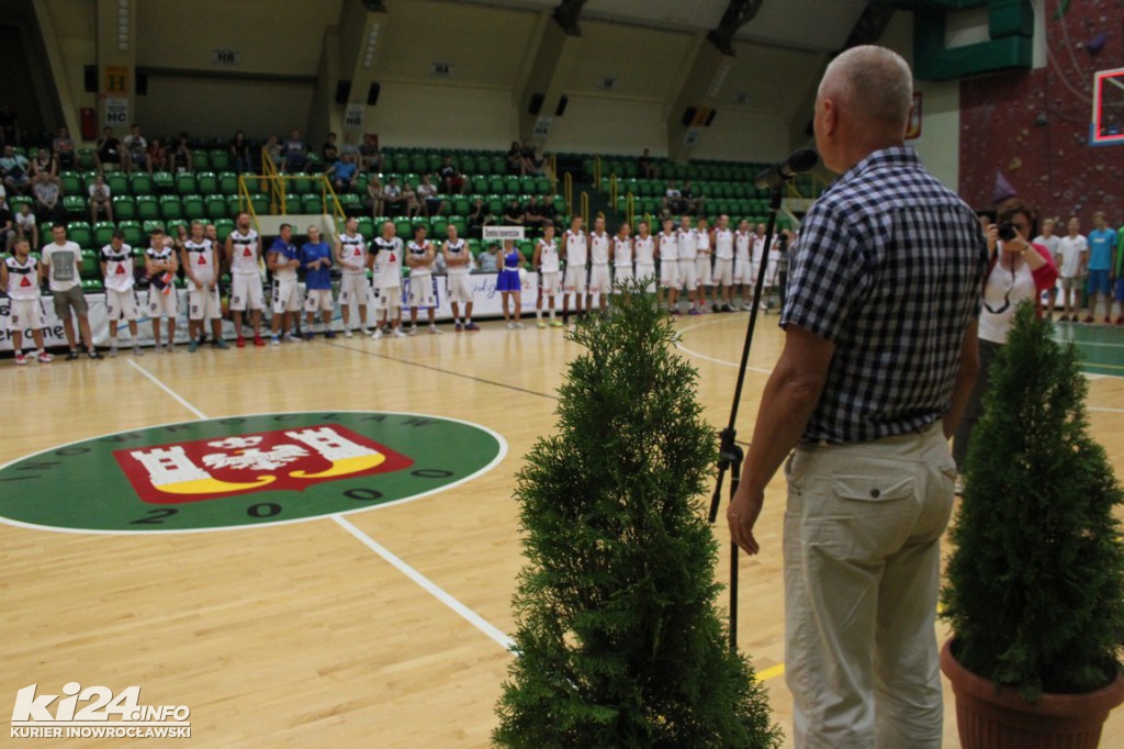 Ruszył koszykarski turniej. Czy KSK Noteć obroni puchar?