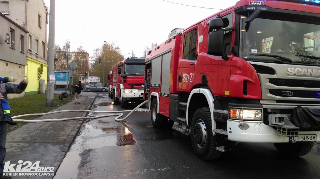 Groźny pożar w Mątwach. Trwa akcja ratownicza