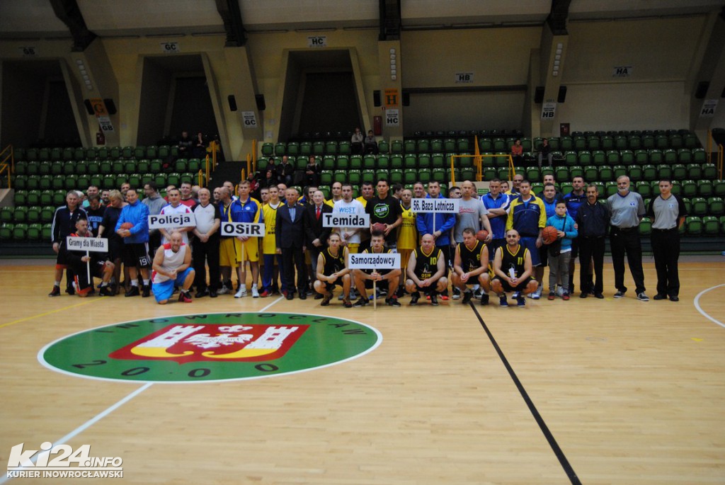 Niepodległościowy turniej koszykówki