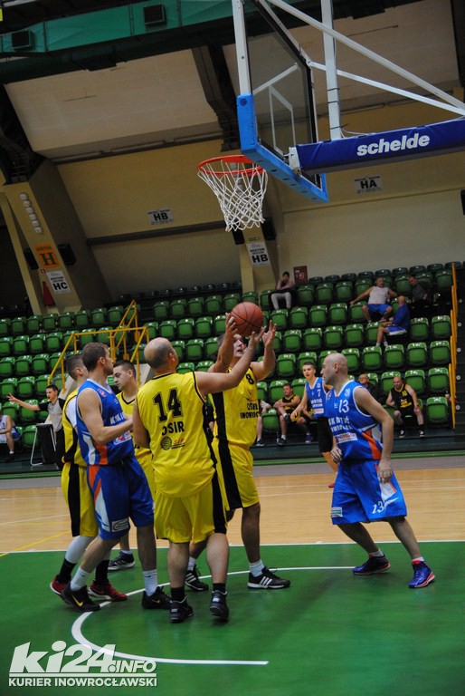 Niepodległościowy turniej koszykówki