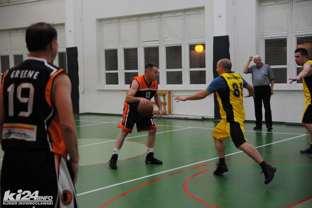 Niepodległościowy turniej koszykówki