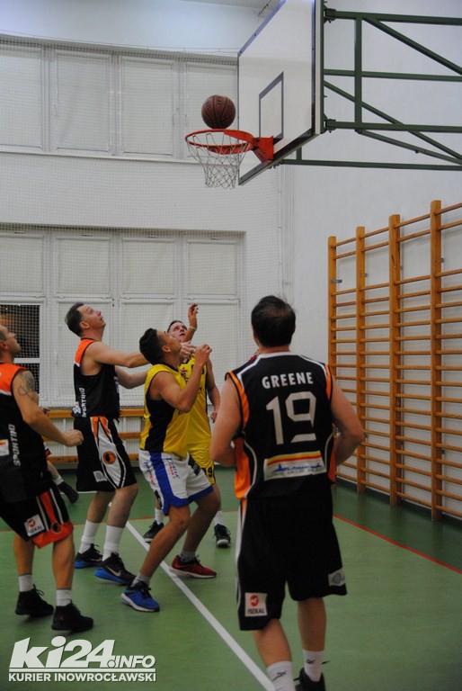 Niepodległościowy turniej koszykówki