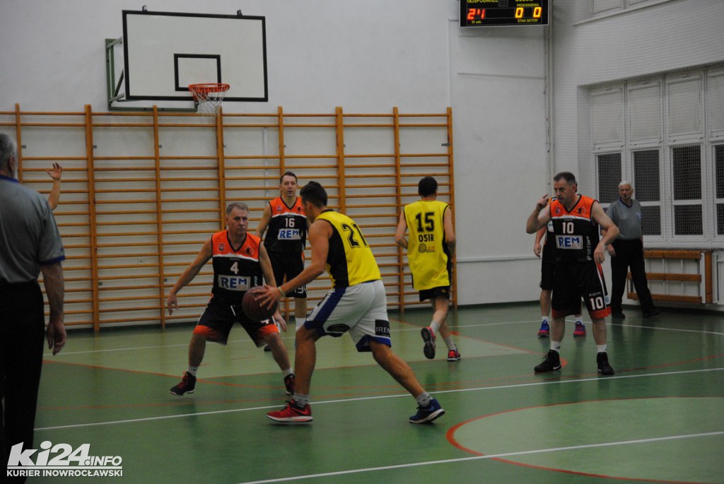 Niepodległościowy turniej koszykówki