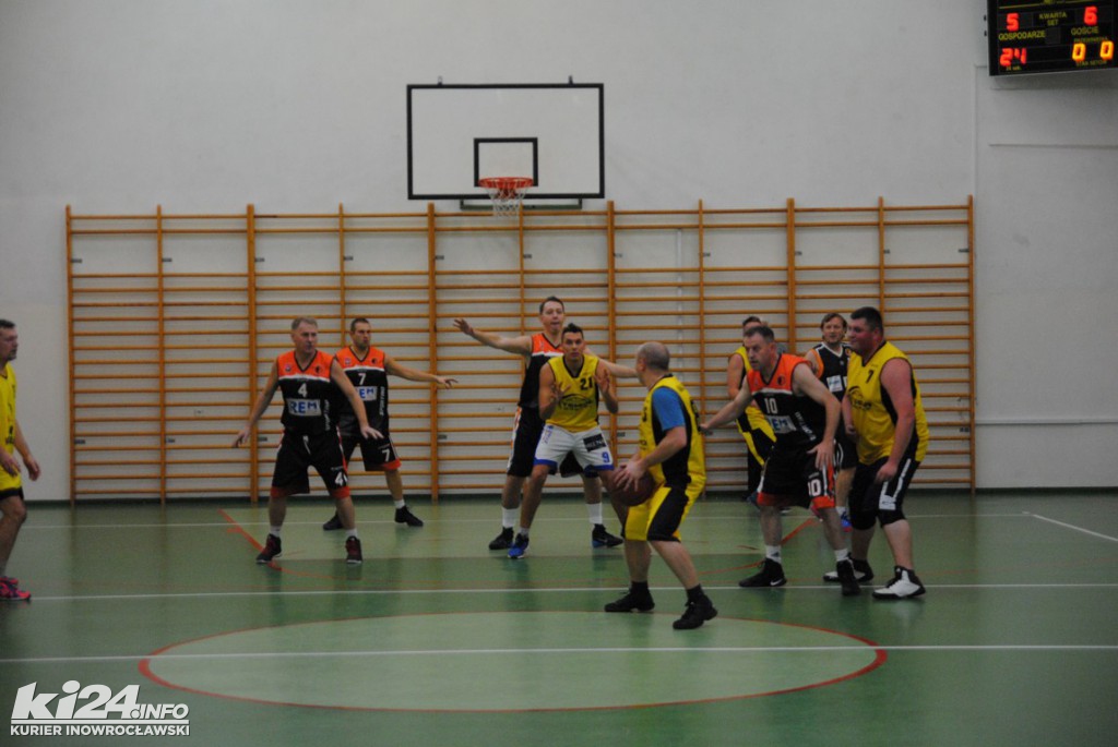 Niepodległościowy turniej koszykówki