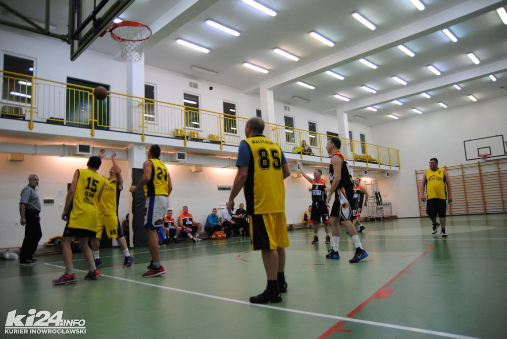 Niepodległościowy turniej koszykówki