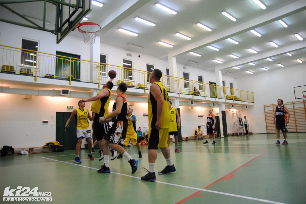 Niepodległościowy turniej koszykówki