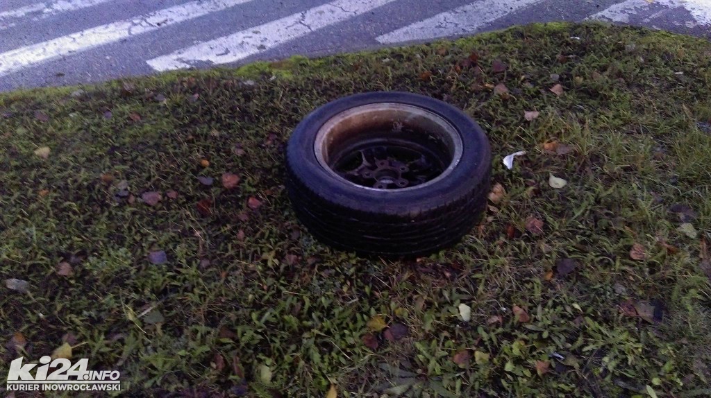 Nocny rajd BMW zakończony na lampie
