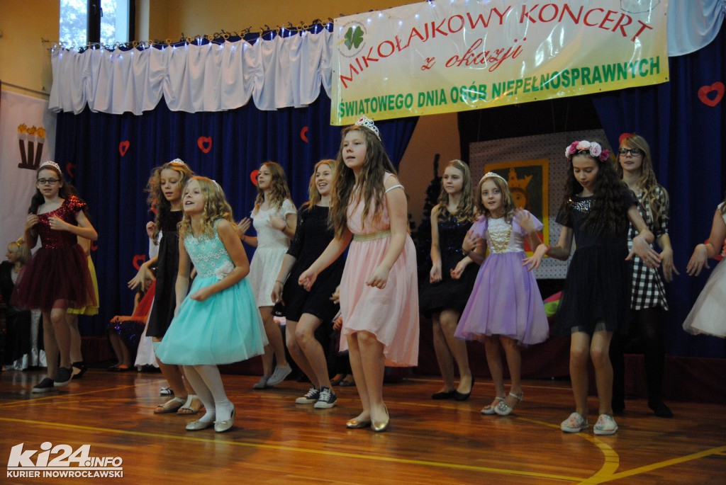 Mikołajkowy koncert w Zespole Szkół Integracyjnych