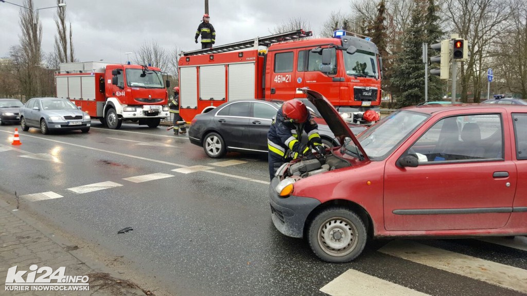 Kraksa na skrzyżowaniu przy ratuszu