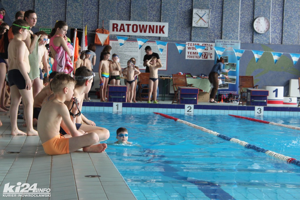 Zawody pływackie dla dzieci i młodzieży