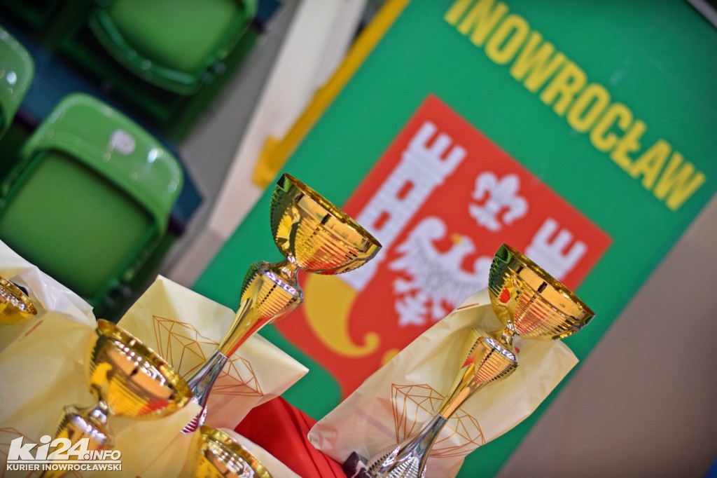 XIV Amatorskie Mistrzostwa Kobiet w Siatkówce