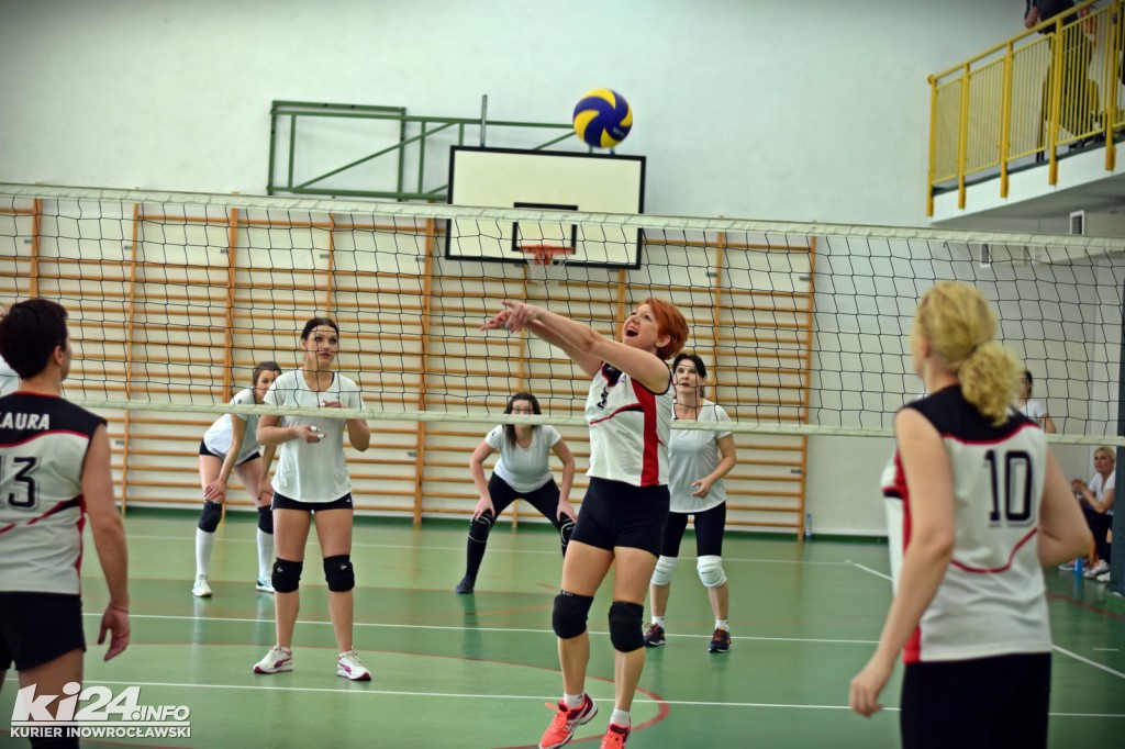 XIV Amatorskie Mistrzostwa Kobiet w Siatkówce
