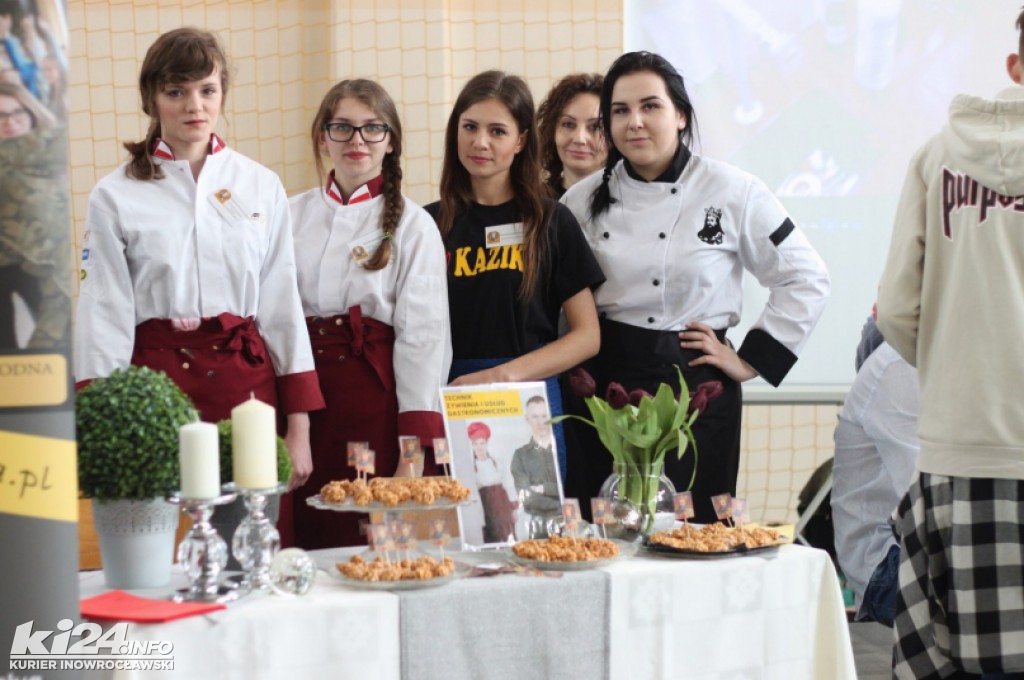 VII Powiatowe Targi Edukacyjne