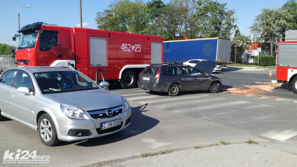 Kraksa na skrzyżowaniu Cichej i Poznańskiej