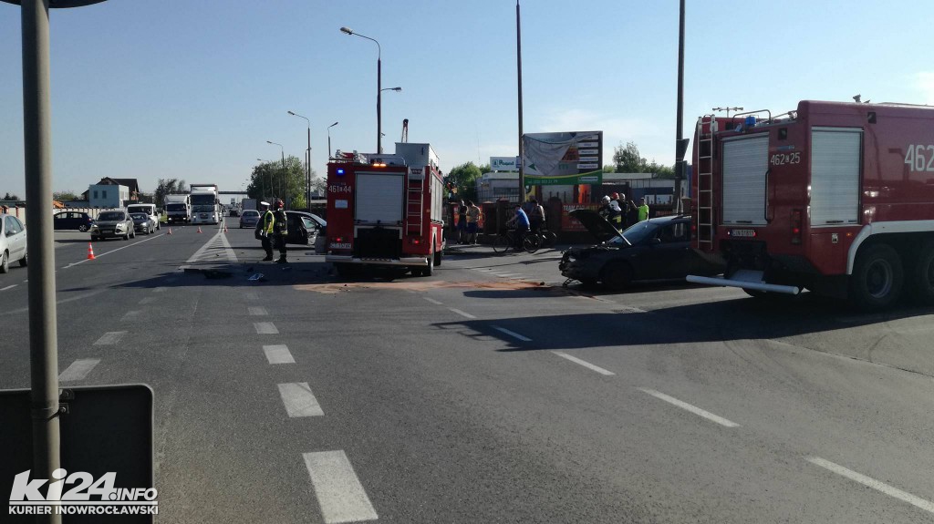 Kraksa na skrzyżowaniu Cichej i Poznańskiej