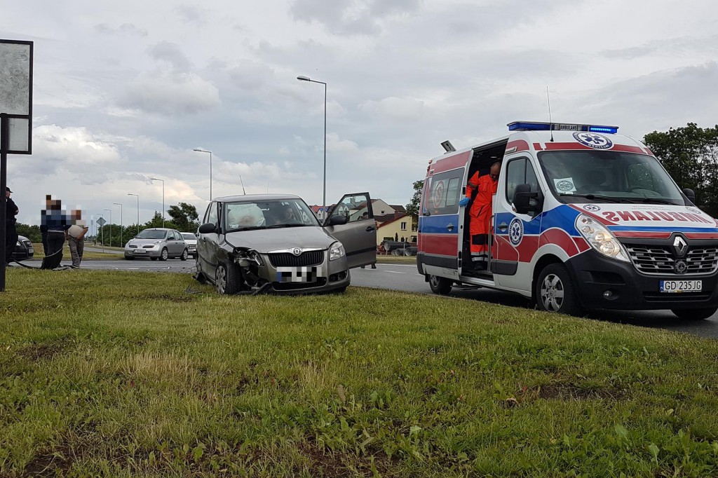 Kraksa na skrzyżowaniu Pileckiego z Orłowską