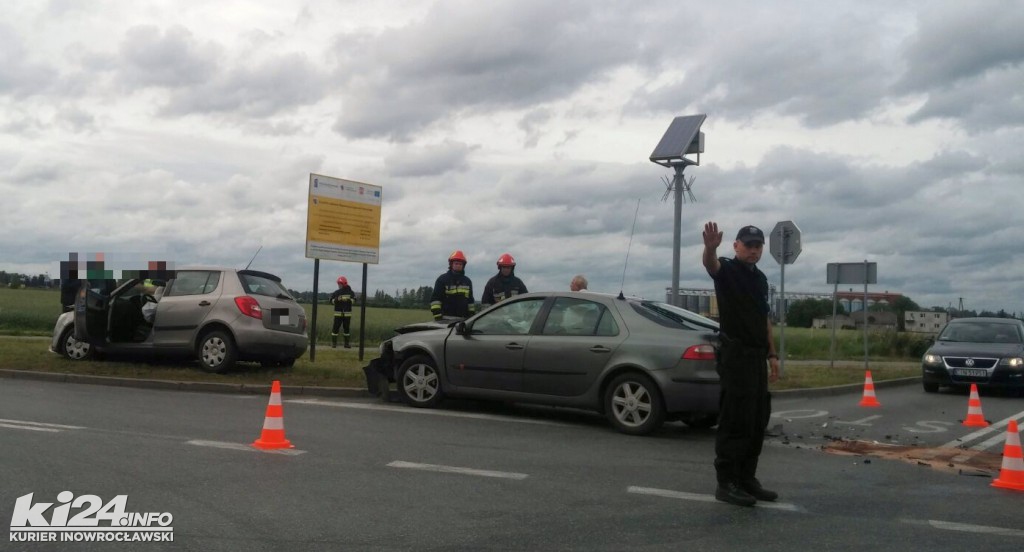 Kraksa na skrzyżowaniu Pileckiego z Orłowską