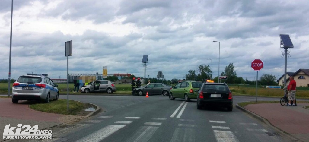 Kraksa na skrzyżowaniu Pileckiego z Orłowską