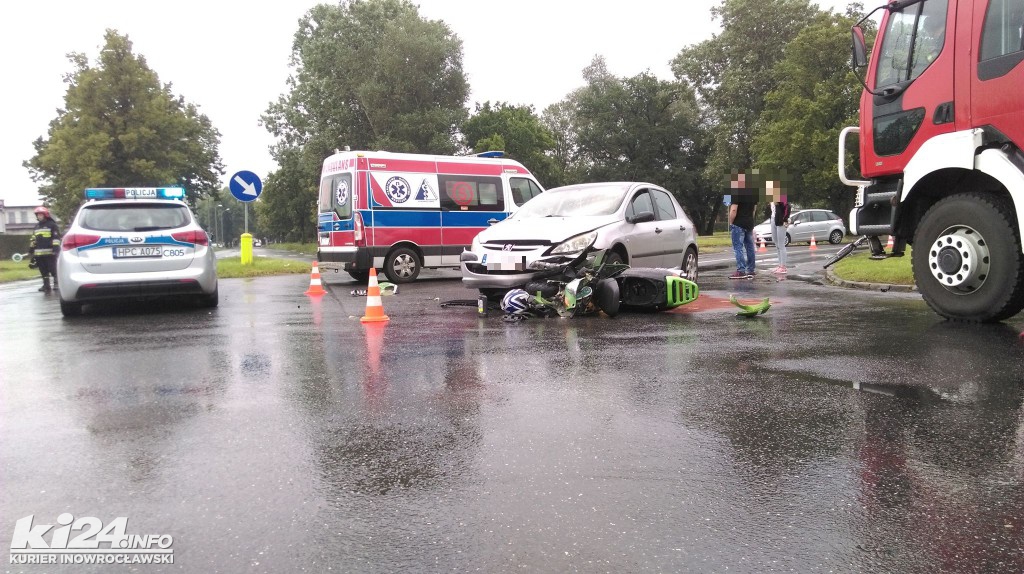 Skuter zderzył się z peugeotem
