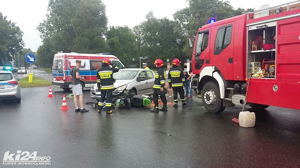 Skuter zderzył się z peugeotem