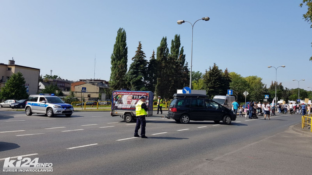 Protest przeciwko przymusowym szczepieniom