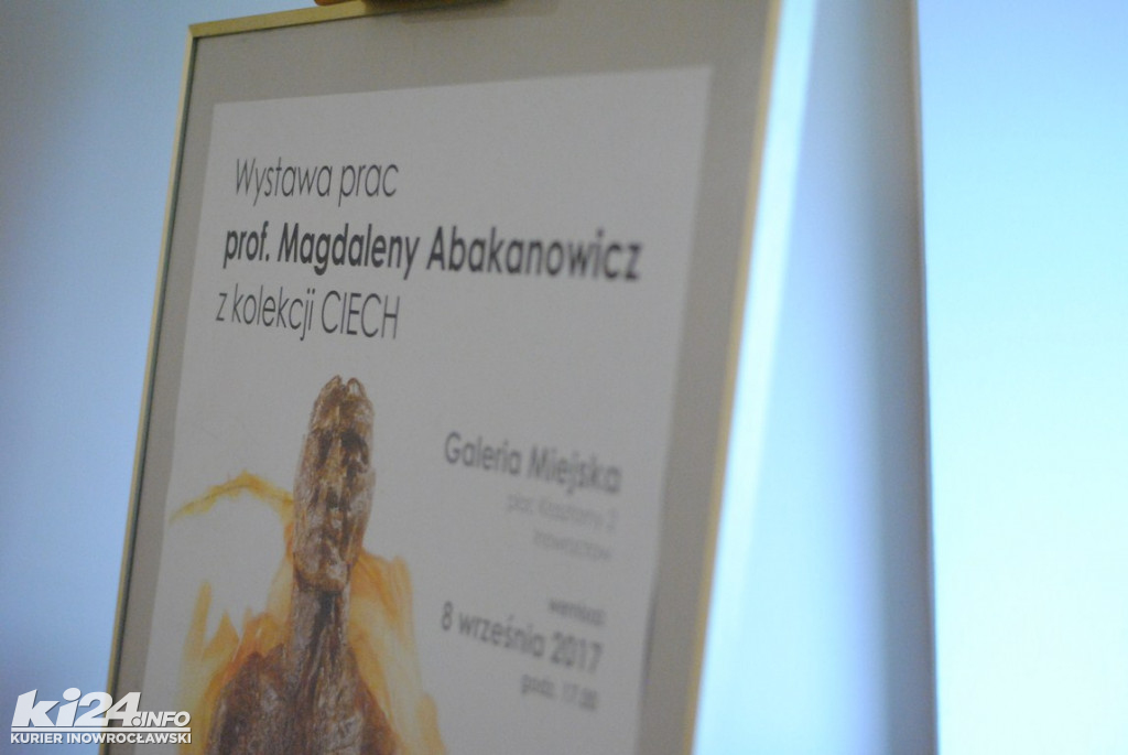 Wystawa rzeźb Magdaleny Abakanowicz