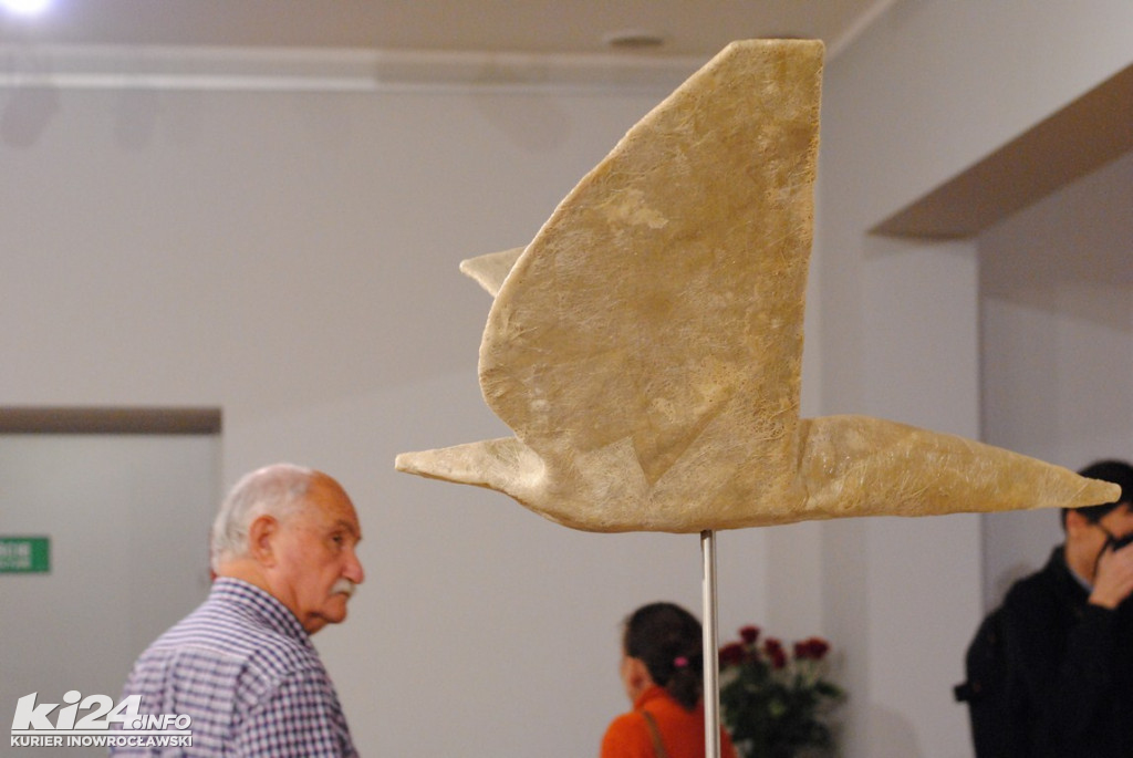 Wystawa rzeźb Magdaleny Abakanowicz