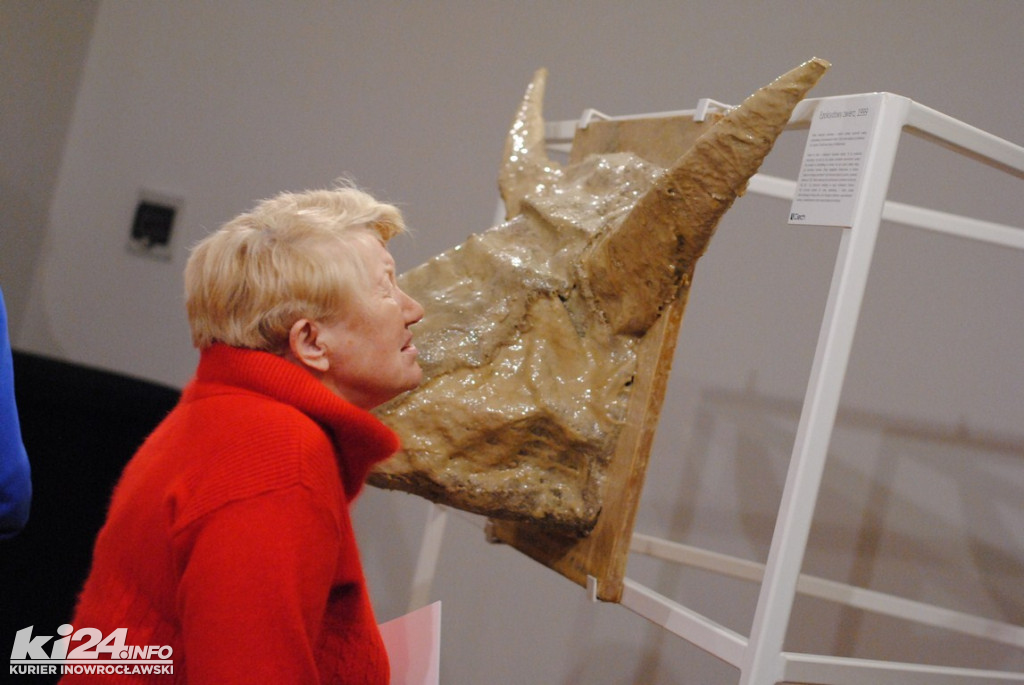 Wystawa rzeźb Magdaleny Abakanowicz
