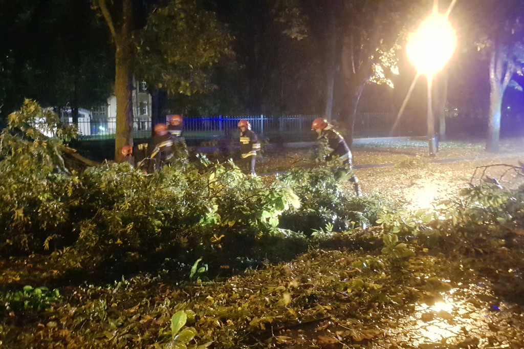 Wiatr i deszcze szaleją w Inowrocławiu