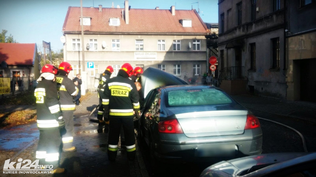 Pożar samochodu na ul. Kościelnej