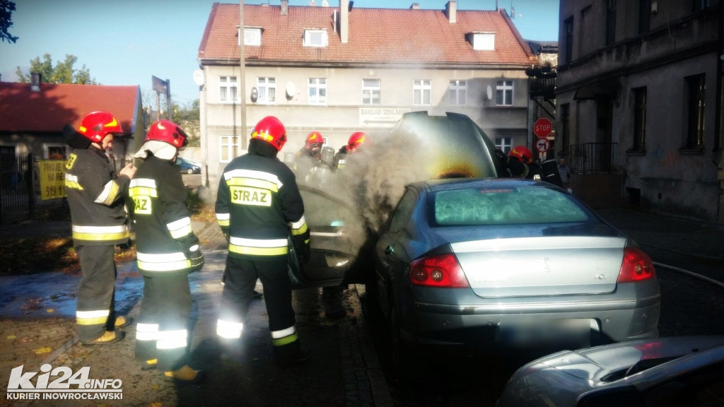 Pożar samochodu na ul. Kościelnej
