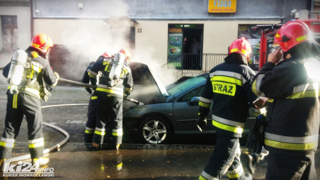 Pożar samochodu na ul. Kościelnej