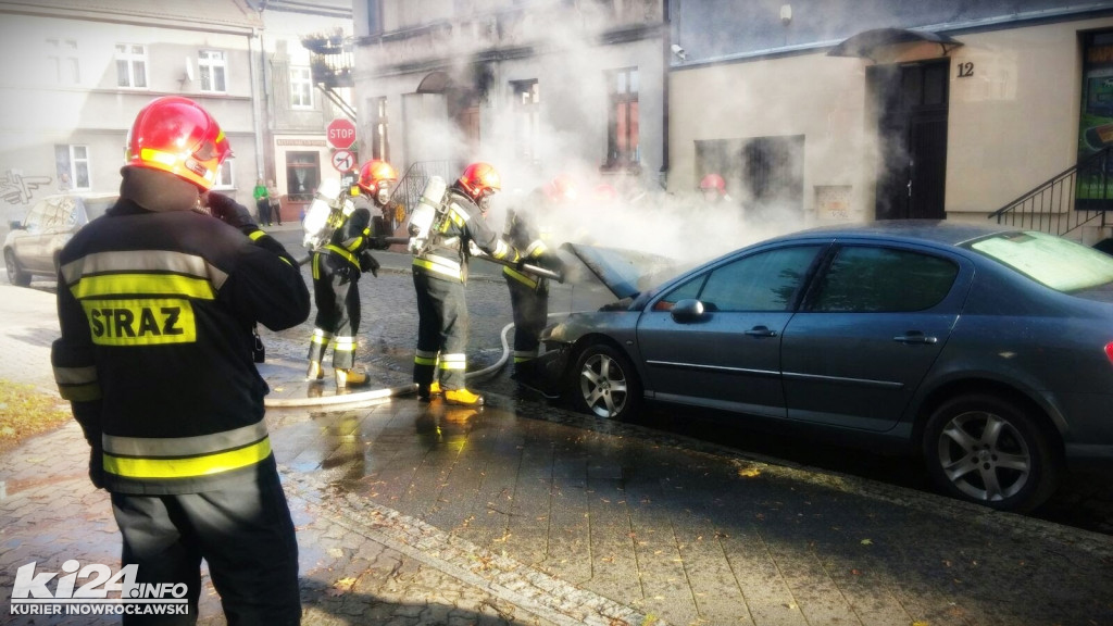 Pożar samochodu na ul. Kościelnej