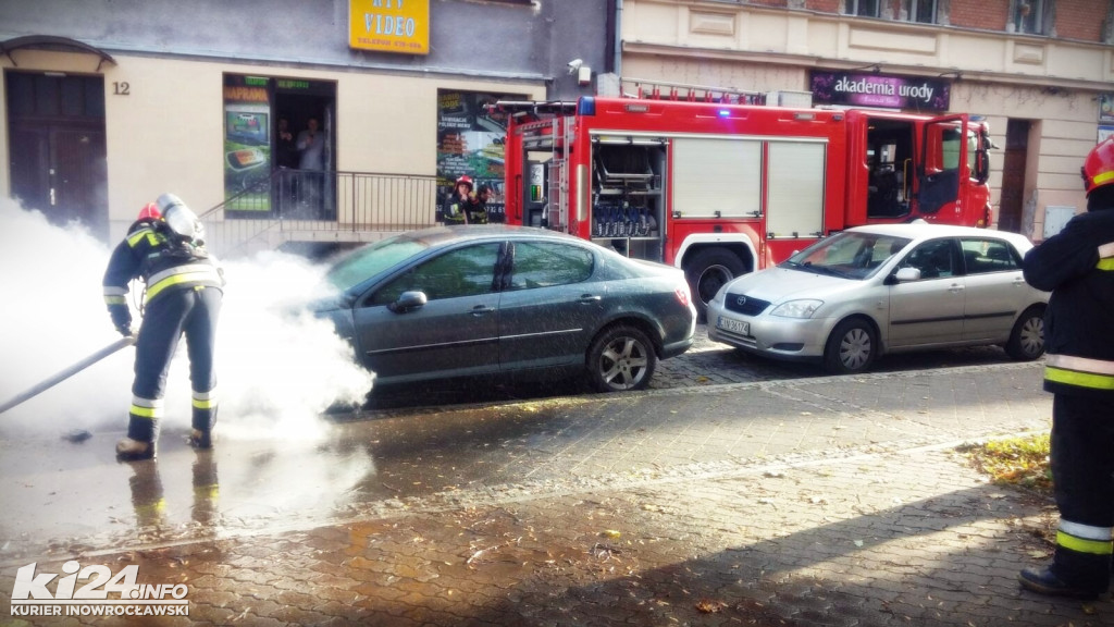 Pożar samochodu na ul. Kościelnej