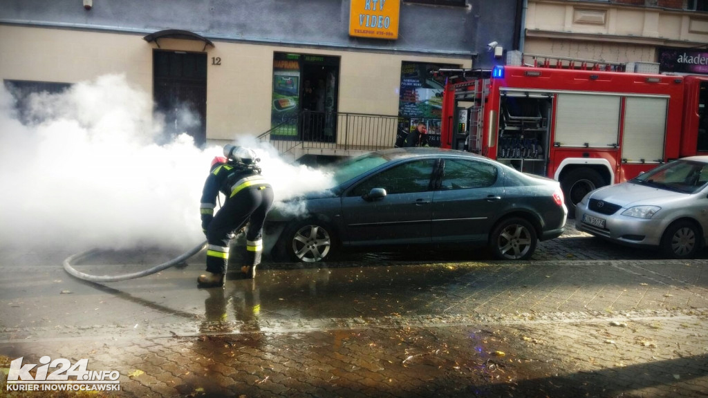 Pożar samochodu na ul. Kościelnej