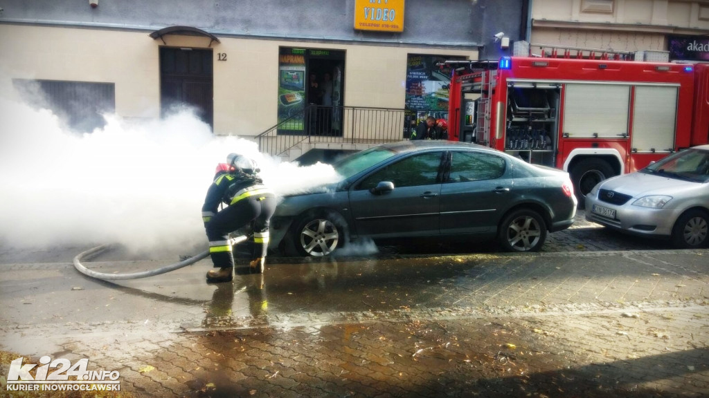 Pożar samochodu na ul. Kościelnej