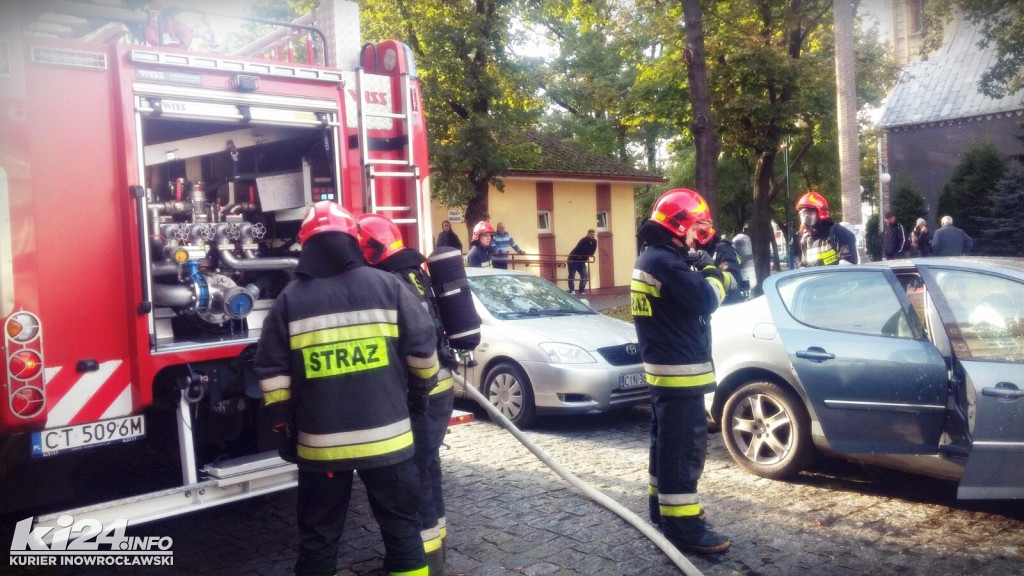 Pożar samochodu na ul. Kościelnej