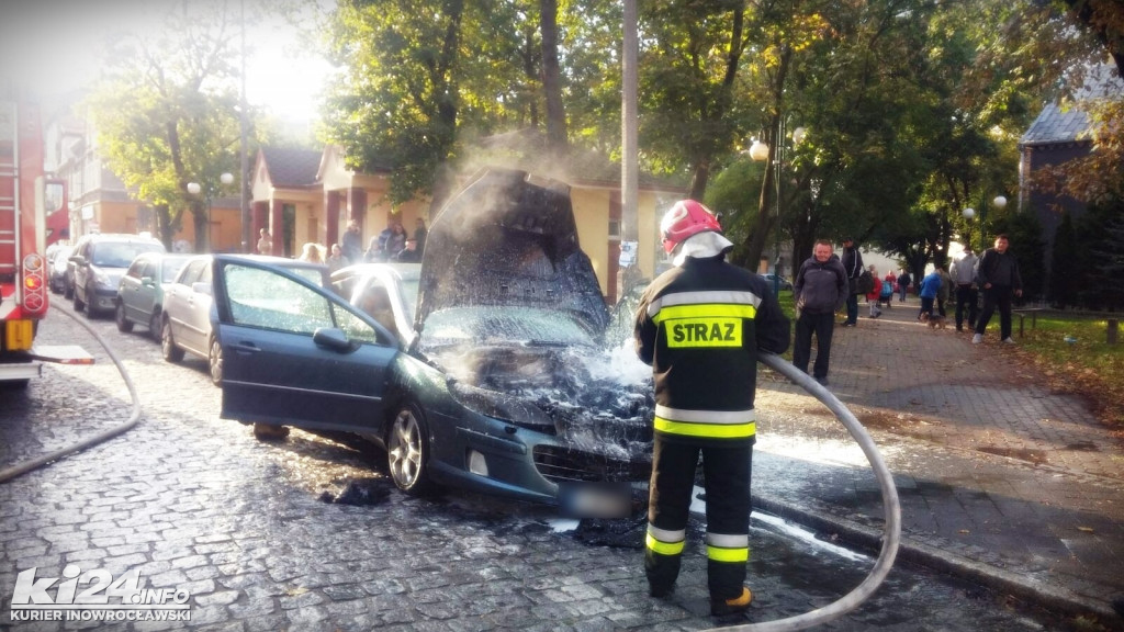 Pożar samochodu na ul. Kościelnej