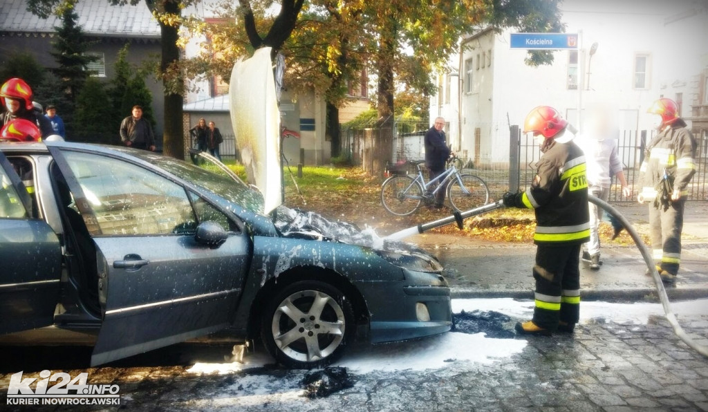 Pożar samochodu na ul. Kościelnej