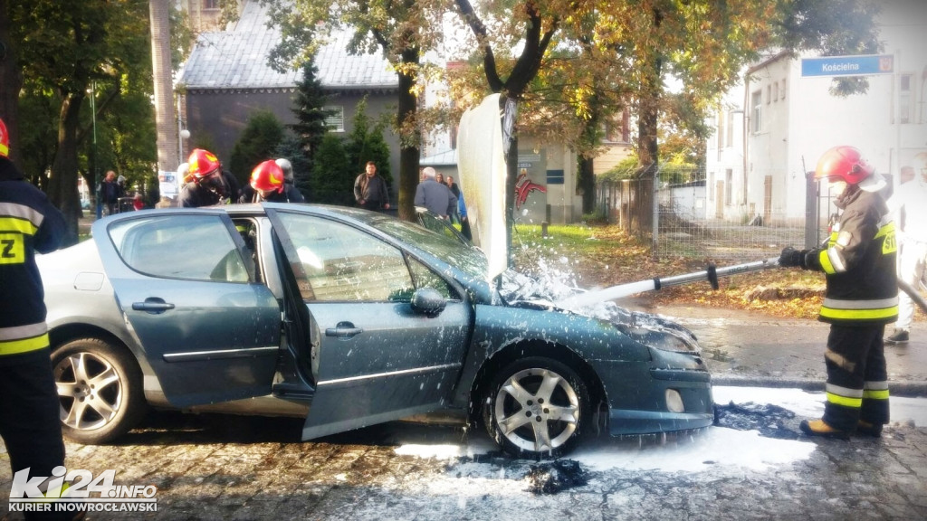 Pożar samochodu na ul. Kościelnej
