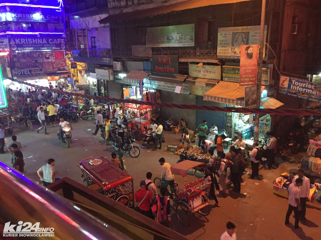 Którędy do przodu? DELHI