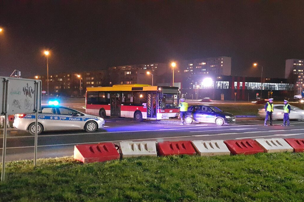 Kolizja autobusu na Rąbinie