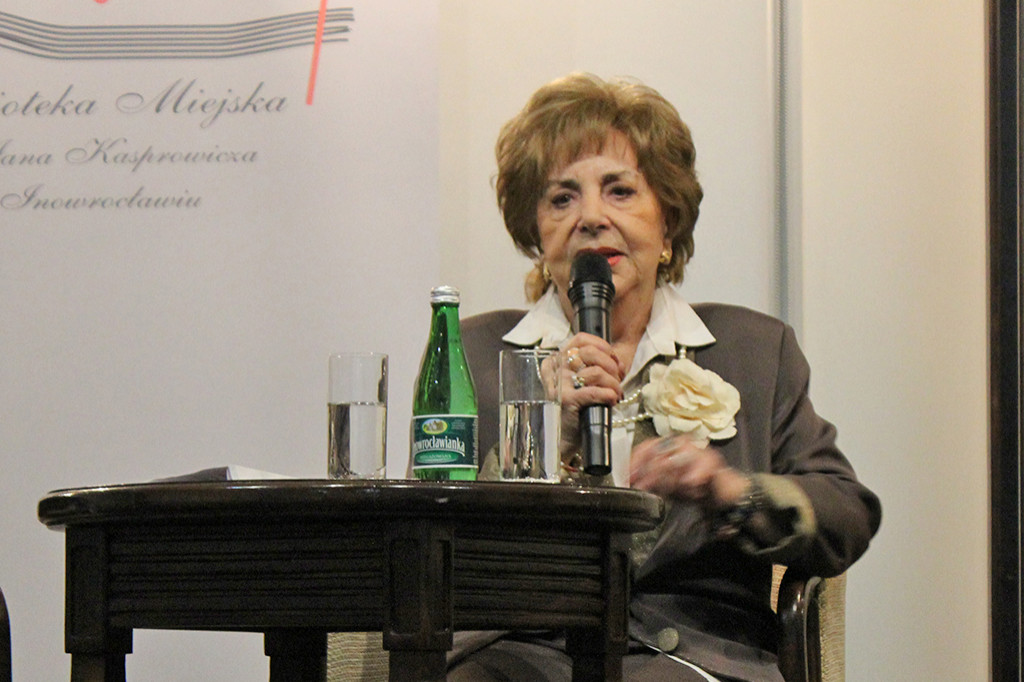 Zofia Czerwińska w Bibliotece Miejskiej