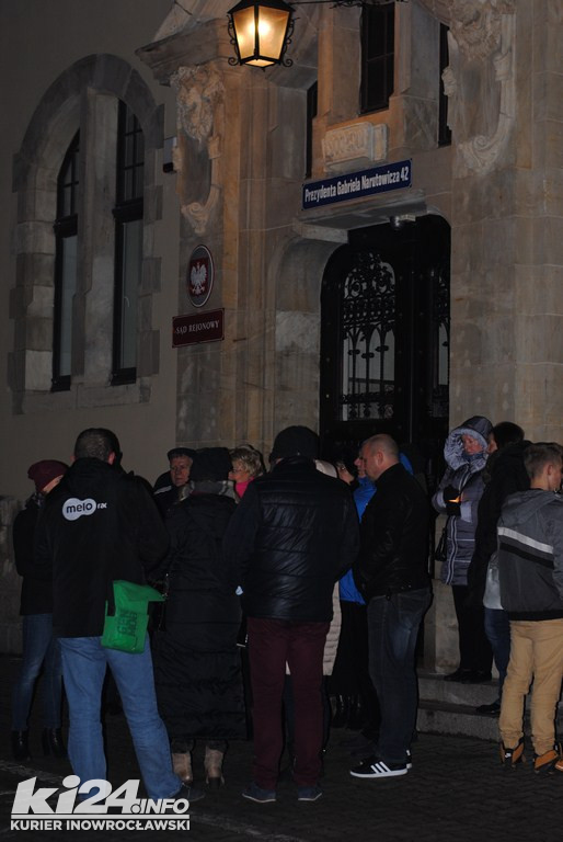 Protest pod Sądem Rejonowym w Inowrocławiu