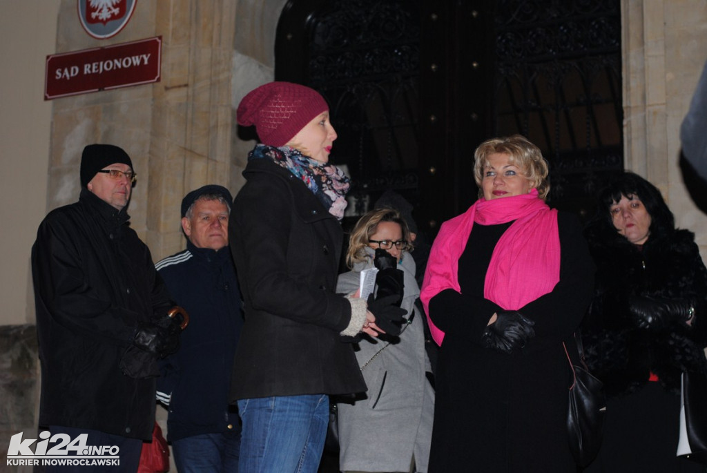 Protest pod Sądem Rejonowym w Inowrocławiu