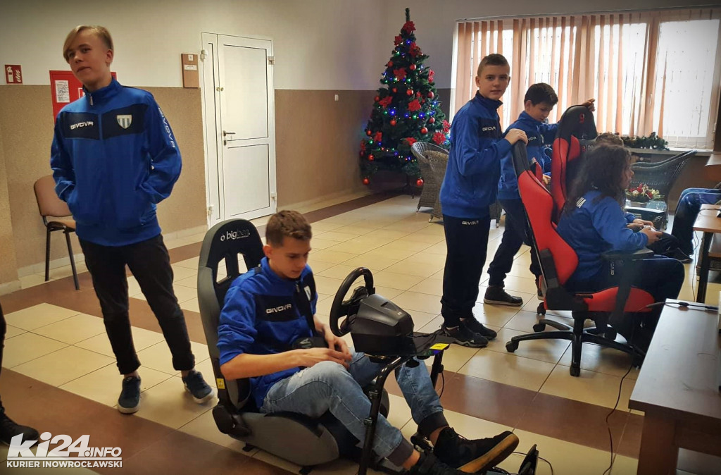 Biało-Niebieskie Mikołajkowe Granie